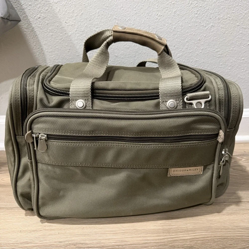 Briggs And Riley Baseline Cabin Duffle 16